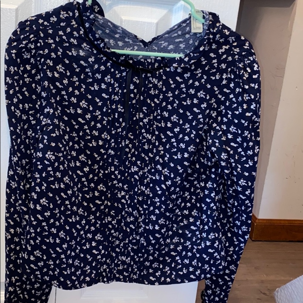 blue blouse